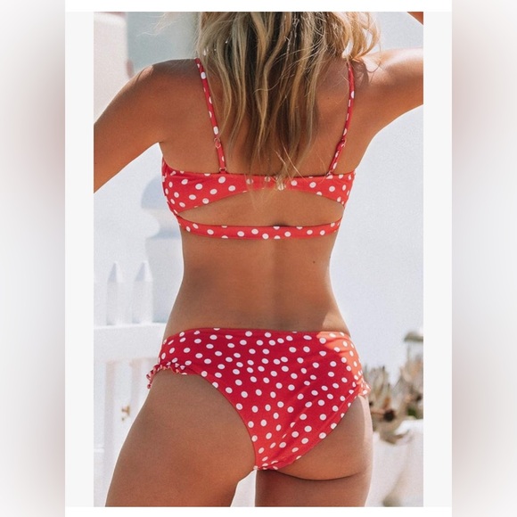 CUPSHE Women's Polka Dot Cutout Ruffles Back Hook Closure Bikini Sets- Size M - Picture 2 of 10